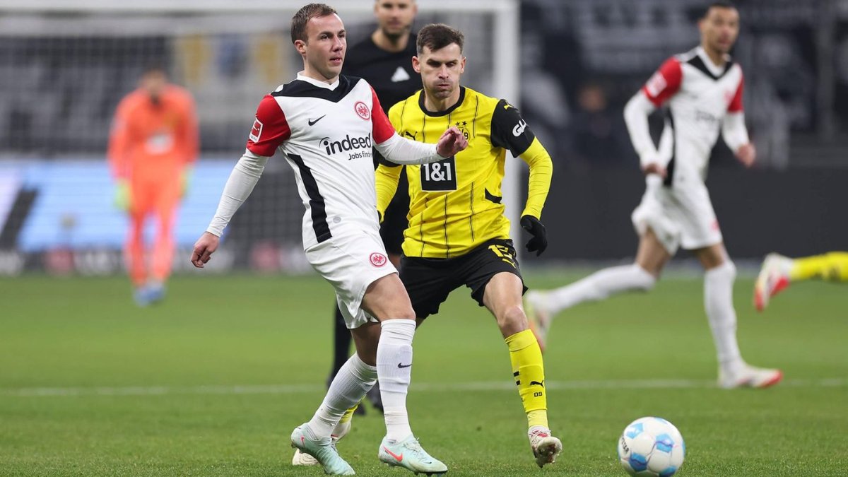 Frankfurt khó đánh bại được Dortmund