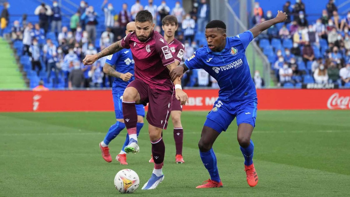 Getafe quyết đấu với Real Sociedad