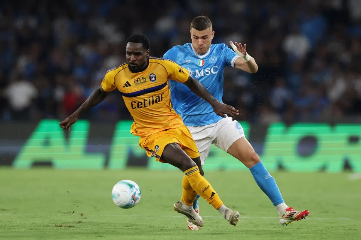 Verona gặp khó trước Lazio