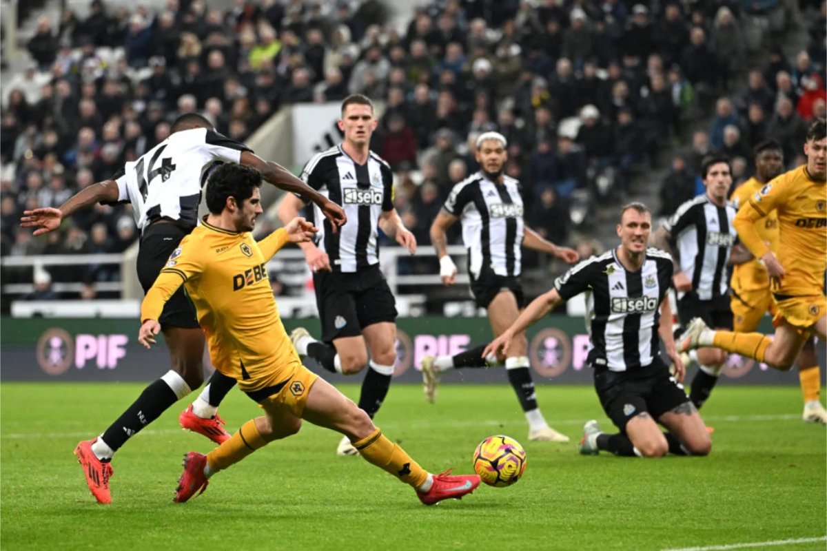 Wolves khó tạo ra bất ngờ trước Newcastle