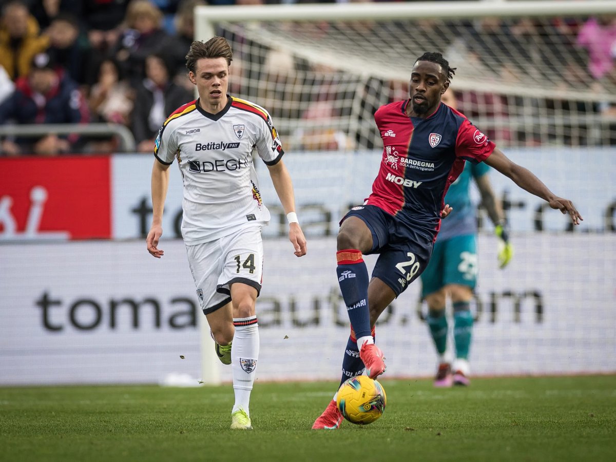 Cagliari được đánh giá cao hơn Lecce