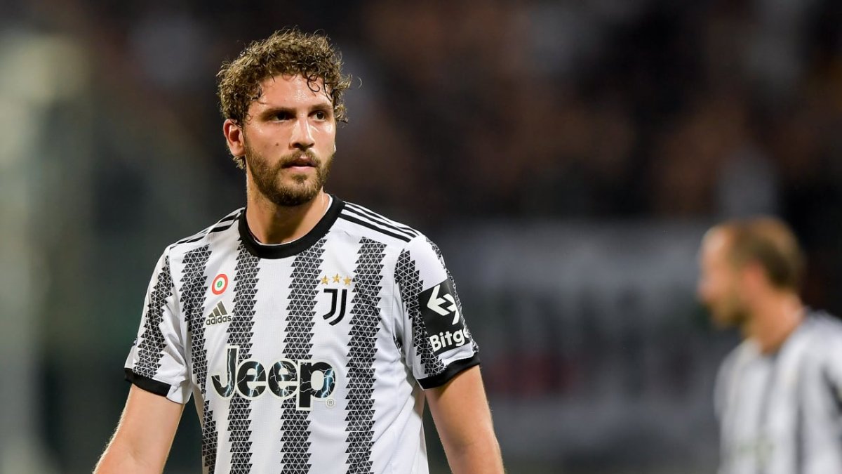 MU gây sốc với bom tấn Manuel Locatelli 3 Locatelli là mục tiêu hàng đầu của MU