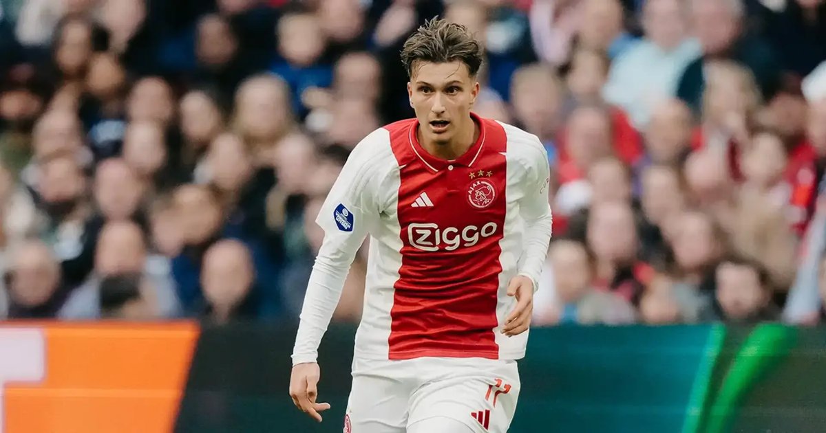 Arsenal muốn ký hợp đồng với Godts