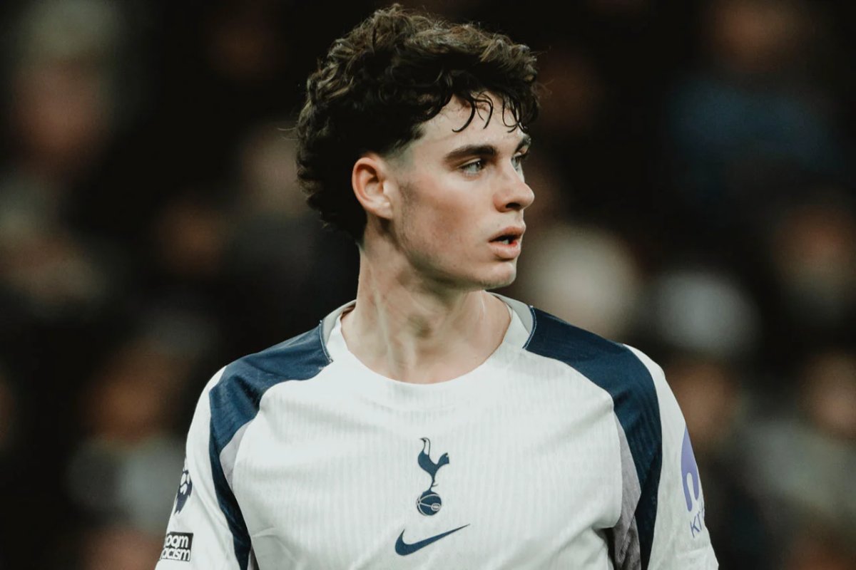 Dortmund cũng muốn chiêu mộ Gray