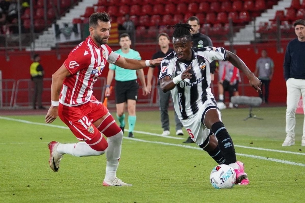 Soi kèo Castellon vs Almeria ngày 03/04 | La Liga 2 2 Castellon khó ngăn cản được Almeria