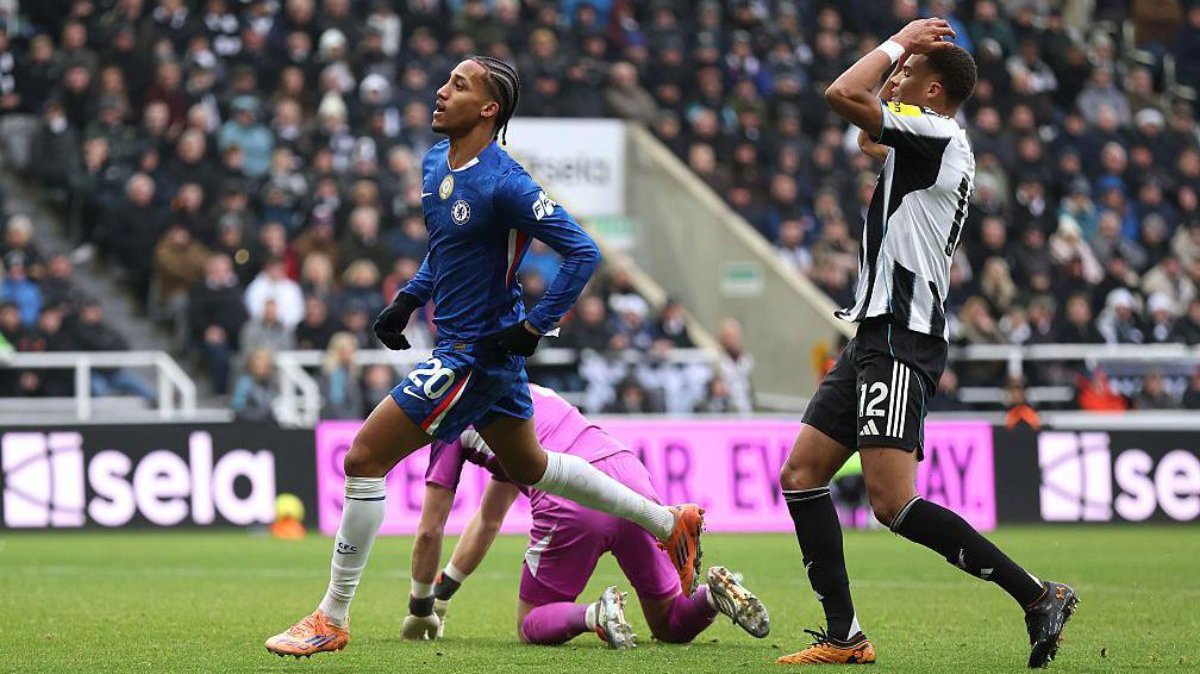Chelsea được đánh giá cao hơn Newcastle