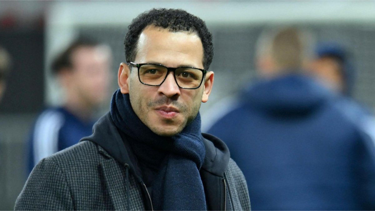 BLĐ Chelsea tiếp tục đặt niềm tin vào Liam Rosenior