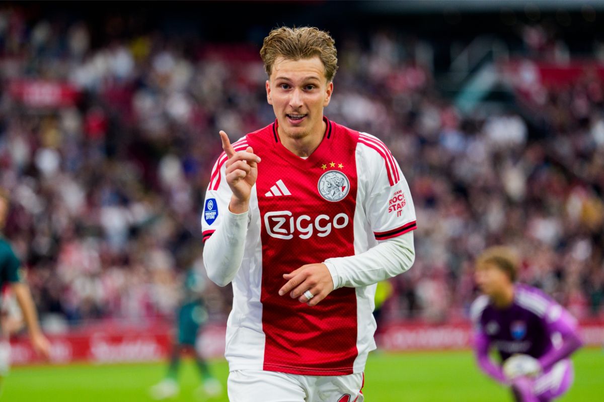 Godts chơi xuất sắc trong màu áo Ajax