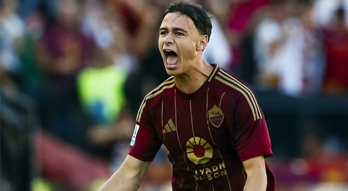 Niccolo Pisilli đang chơi xuất sắc trong màu áo Roma