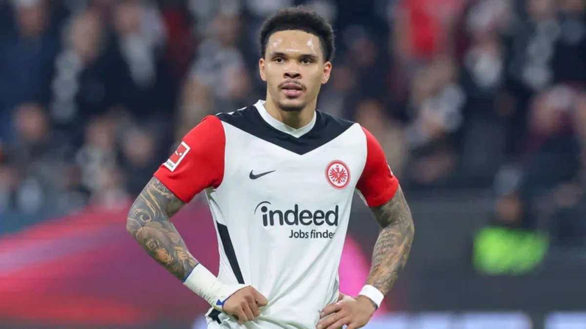 Collins được nhiều đội bóng lớn Ngoại hạng Anh để mắt