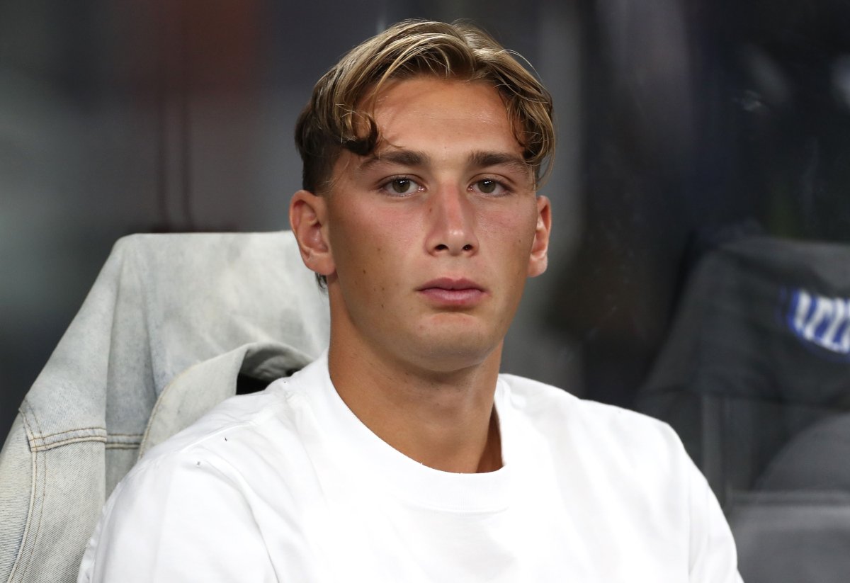 Esposito cũng được Arsenal quan tâm