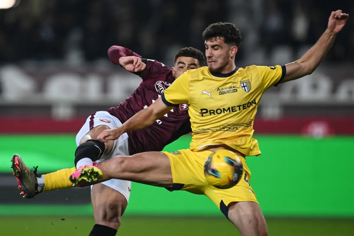 Torino khó hạ gục được Parma