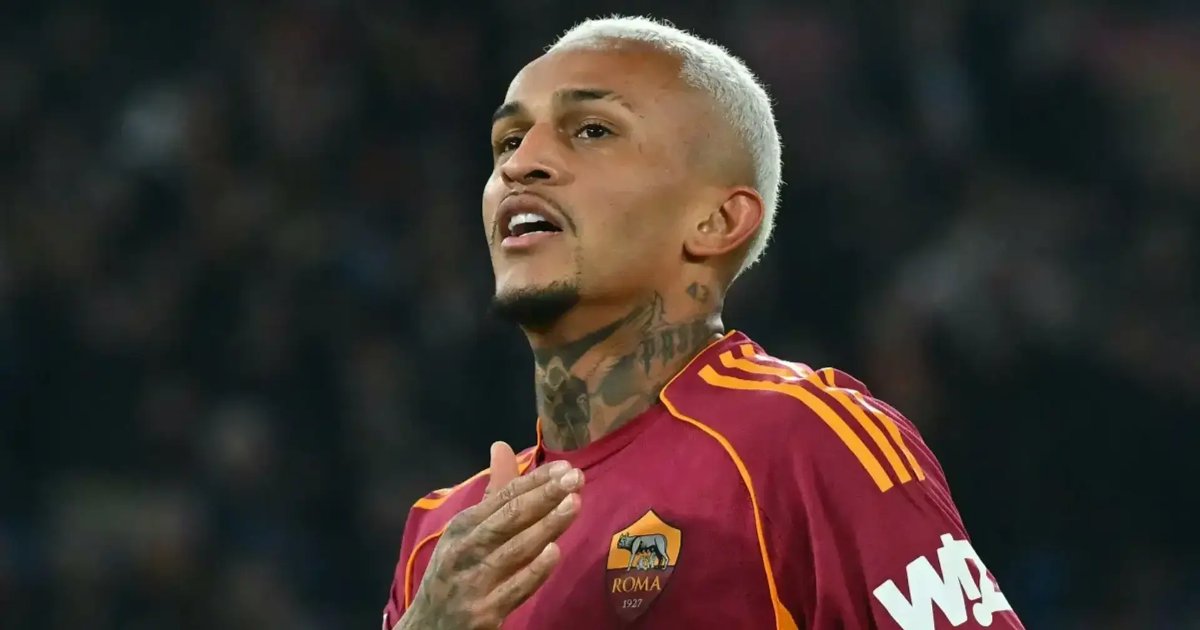 Wesley chơi ấn tượng tại Serie A