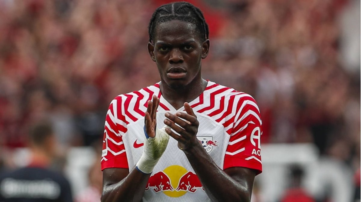 MU quyết tâm mua Castello Lukeba 3 Castello Lukeba rất phù hợp với đội hình của Man Utd