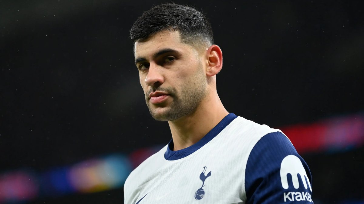 Barca cử tuyển trạch viên theo dõi Cristian Romero