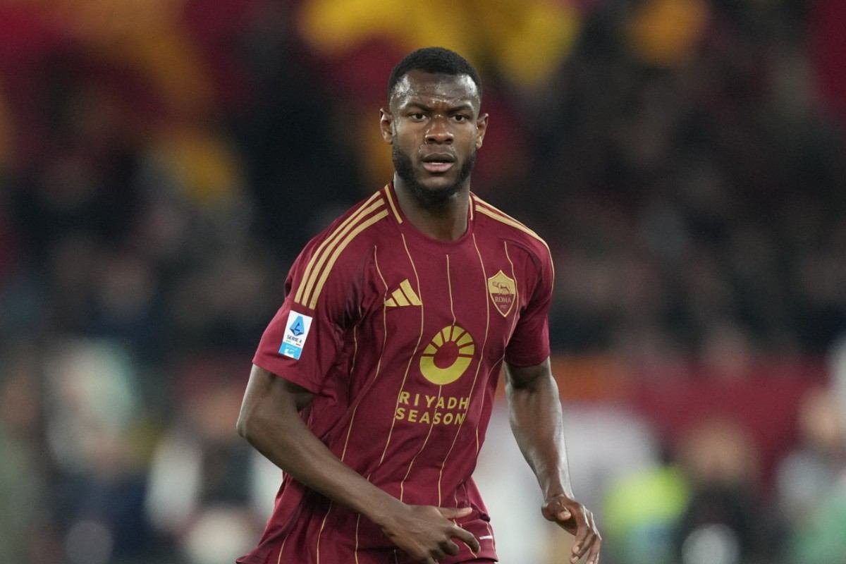 Ndicka lọt vào tầm ngắm của Liverpool