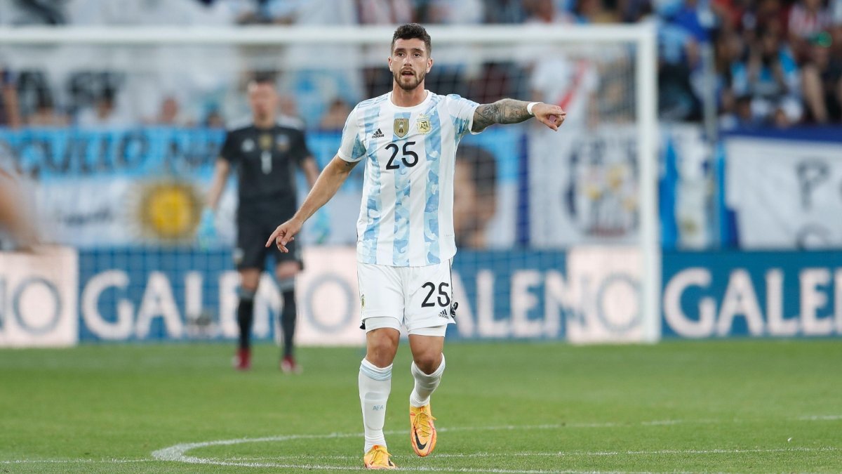 Nhiều đội bóng muốn chiêu mộ Senesi