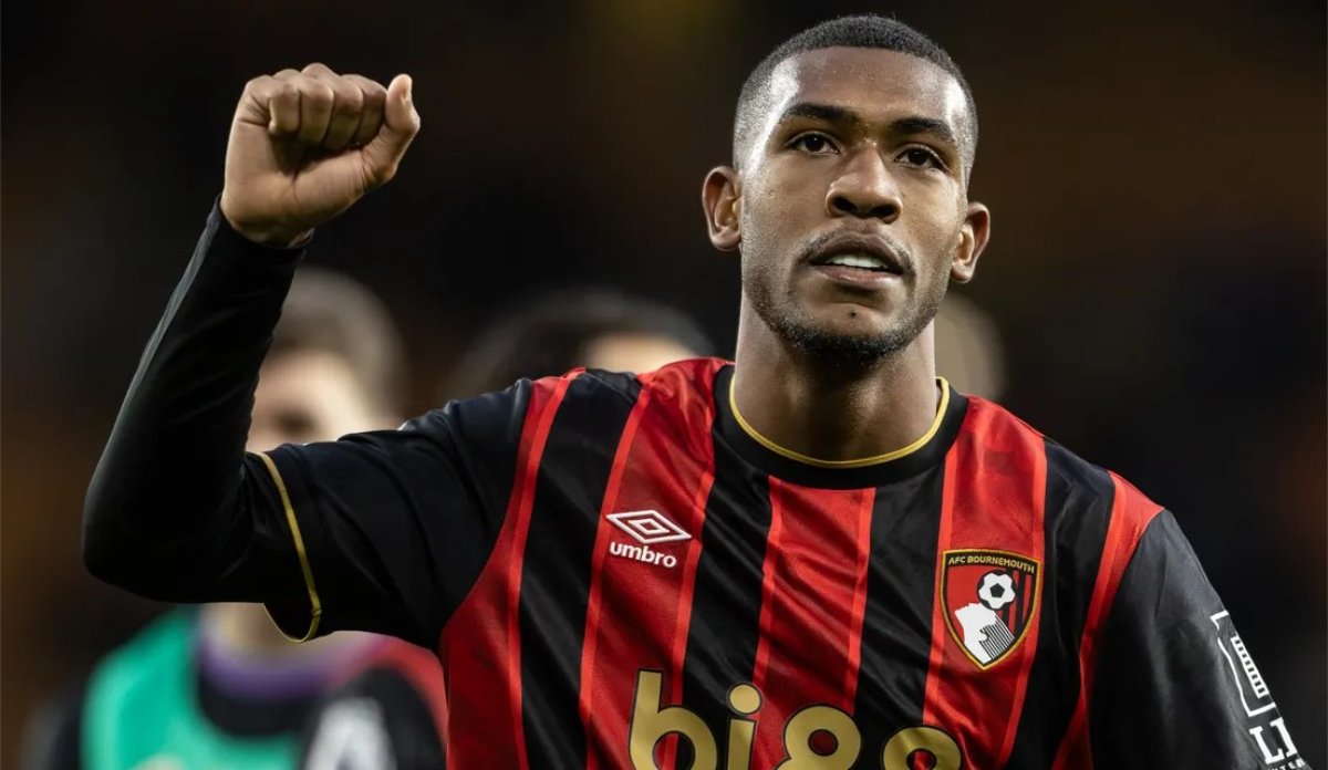 Kền kền trắng muốn chiêu mộ Rayan