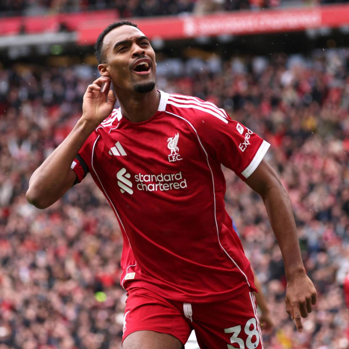 Liverpool định giá Ryan Gravenberch ở mức 170 triệu euro