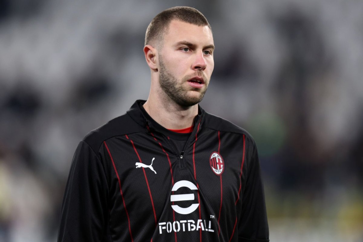 AC Milan tính phương án chia tay Pavlovic