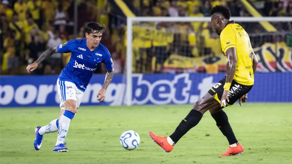 Cruzeiro đủ sức đánh bại Barcelona SC