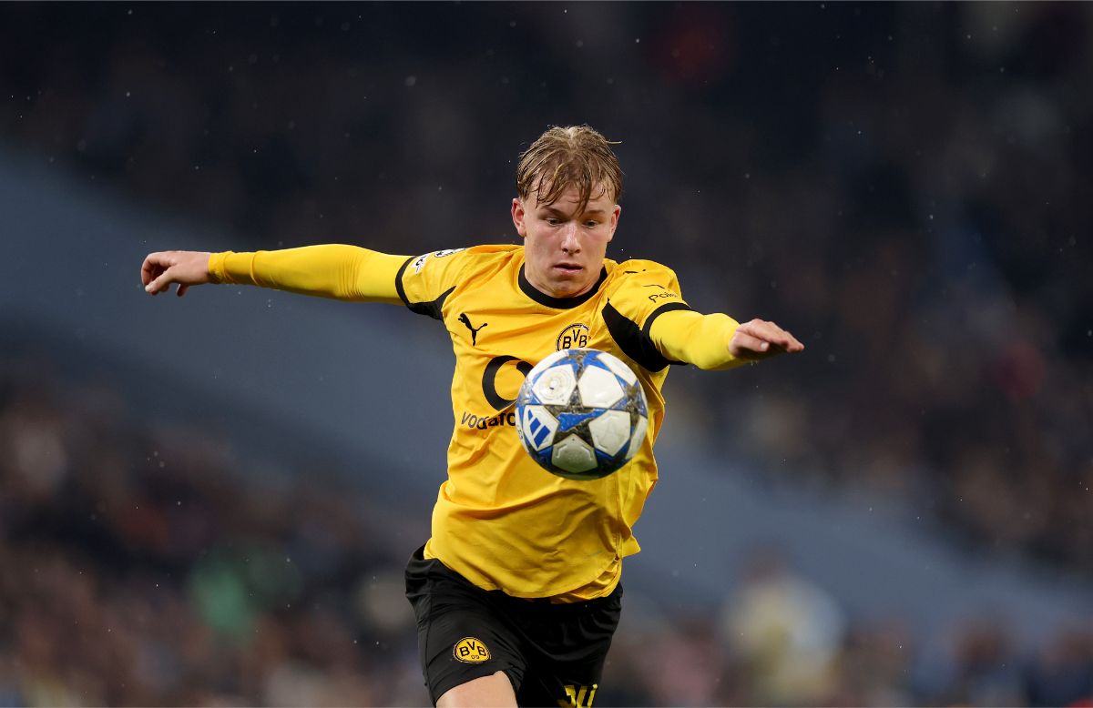 Svensson thi đấu nổi bật tại Dortmund