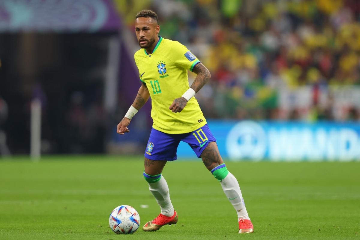 Neymar truyền cảm hứng cho thế hệ trẻ