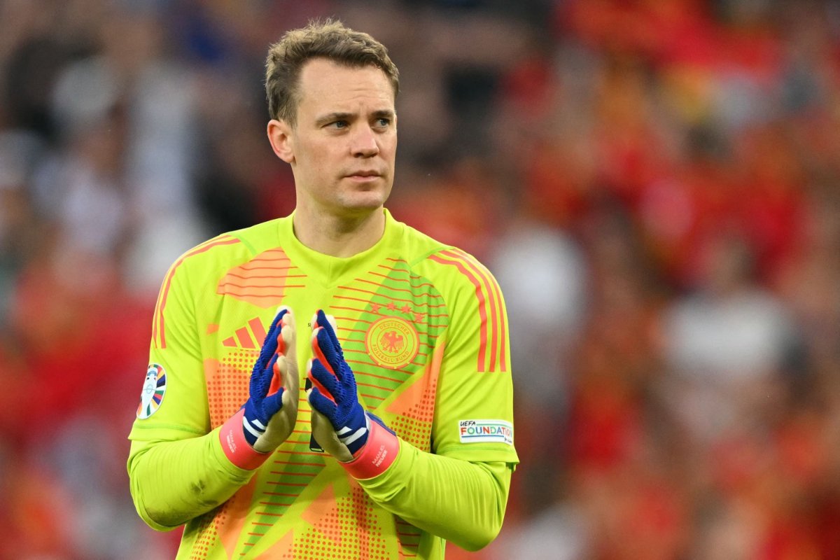 Manuel Neuer mang lại kinh nghiệm cho ĐT Đức 