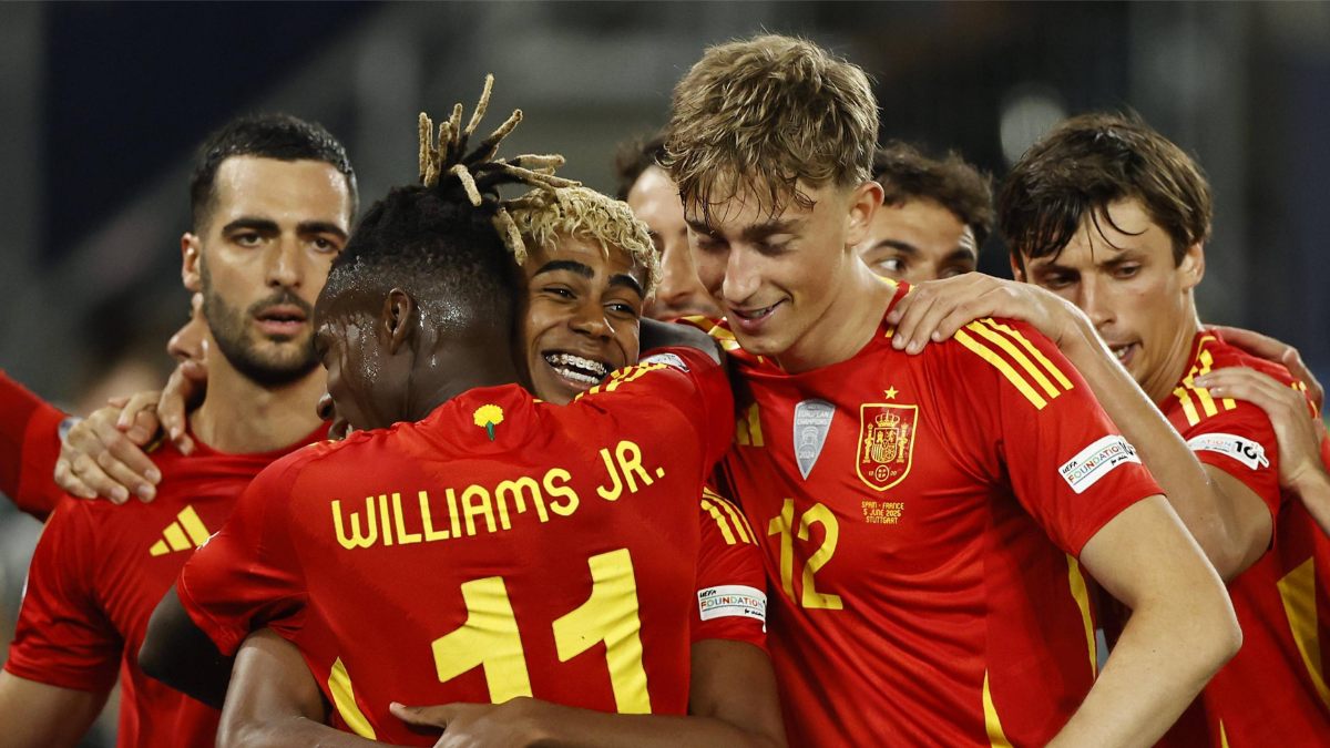 HLV ĐT Tây Ban Nha tuyên bố bất ngờ trước World Cup 2026 2 ĐT Tây Ban Nha sở hữu dàn hảo thủ trẻ và tài năng