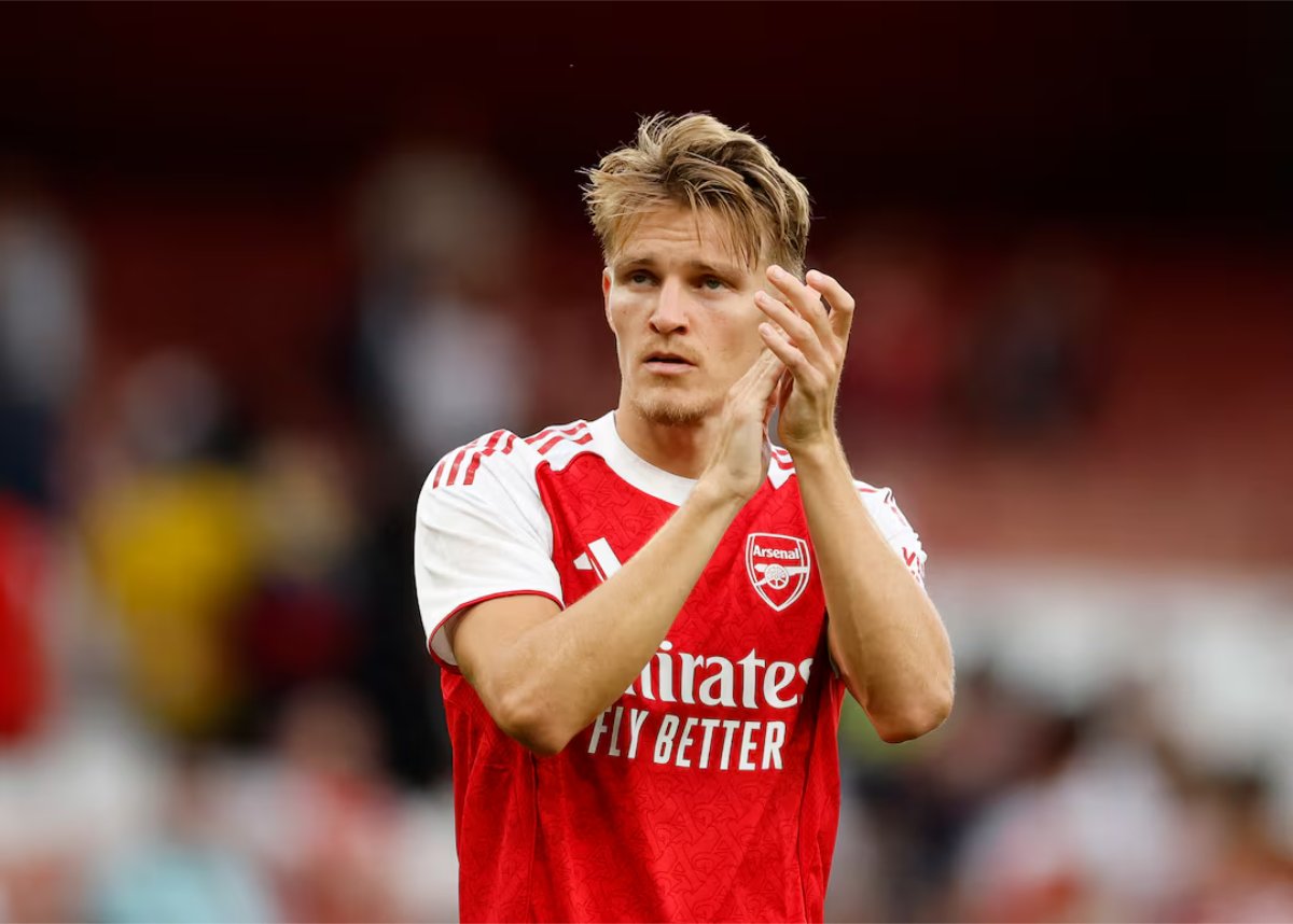 Inter Milan đại chiến Aston Villa vì Martin Odegaard 1 Martin Odegaard đang cân nhắc tương lai